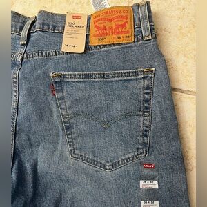 Levi's Men's Light Blue 550 Relaxed Jeans